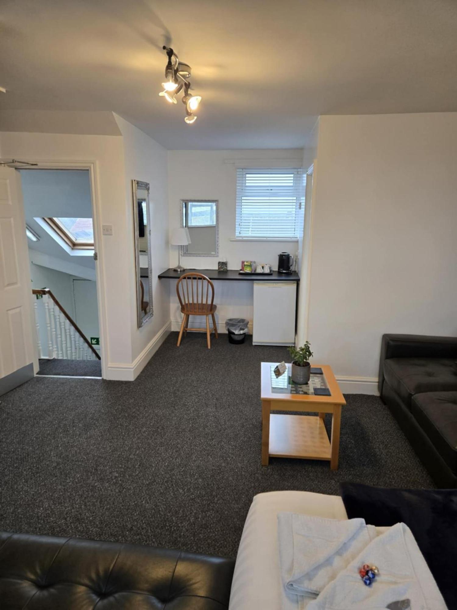 Q - Accommodation Blackpool Exterior photo